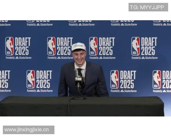 弗拉格谈达拉斯球迷期待称东契奇交易后我将迎接挑战