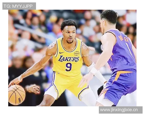 夸梅建议布朗尼学习基德技巧先适应三分再练习突破能力