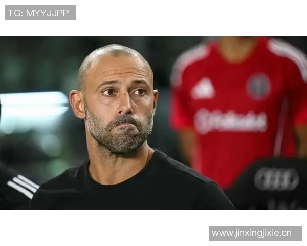 马斯切拉诺承认责任中场请求球员们原谅球队3-5失利 马斯切拉诺承认责任中场请求球员们原谅球队3-5失利