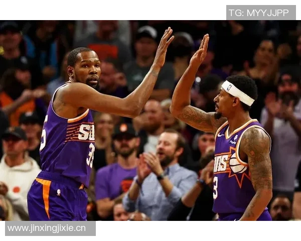 普理查德谈低迷状态下如何通过助攻抢断和篮板帮助队友 普理查德谈低迷状态下如何通过助攻抢断和篮板帮助队友