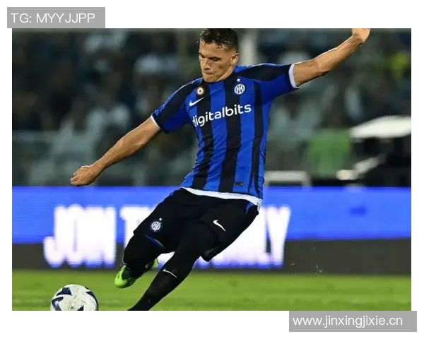 图拉姆九月表现出色国米最佳球员荣誉加身 图拉姆九月表现出色国米最佳球员荣誉加身