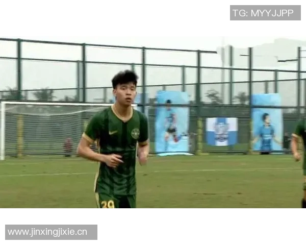 王钰栋精准传球助攻李新翔单刀机会可惜未能把握住