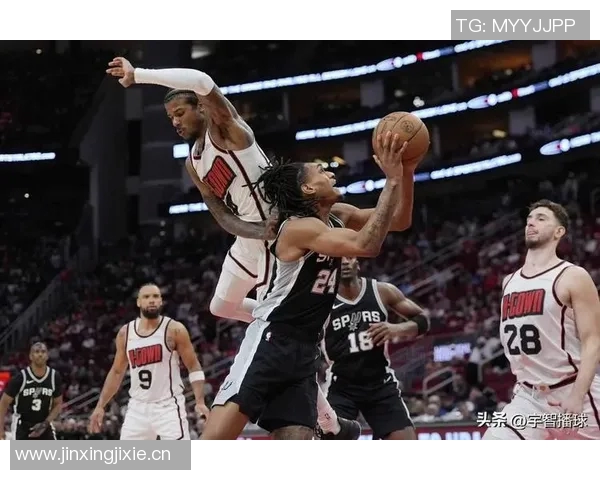 杰伦威谈马刺防守挑战称交手经历将提升球队实力 杰伦威谈马刺防守挑战称交手经历将提升球队实力