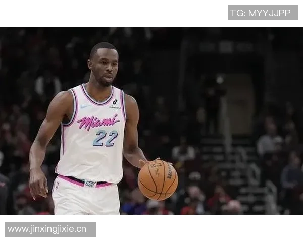 维金斯状态低迷半场仅得8分6篮板正负值惨淡15球队陷入困境 维金斯状态低迷半场仅得8分6篮板正负值惨淡15球队陷入困境