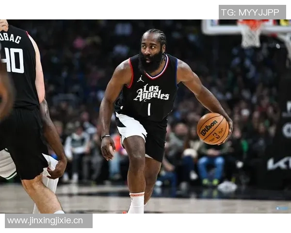 解说:曾是哈登门徒的马克西崛起成东部最佳控卫展现出不凡实力 解说:曾是哈登门徒的马克西崛起成东部最佳控卫展现出不凡实力