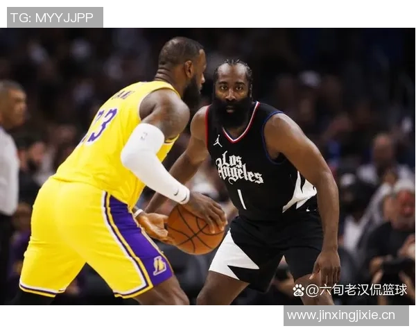 皮尔斯建议湖人做出关键决策里夫斯换浓眉助力争冠之路 皮尔斯建议湖人做出关键决策里夫斯换浓眉助力争冠之路