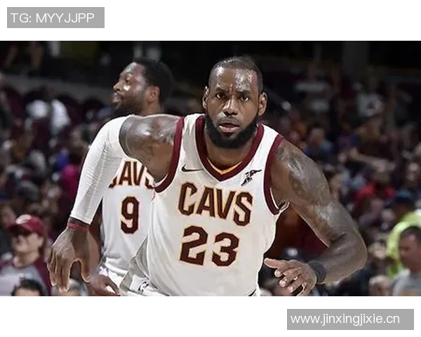 詹姆斯回忆新秀赛季在骑士的奇特角色与非赢球风格篮球