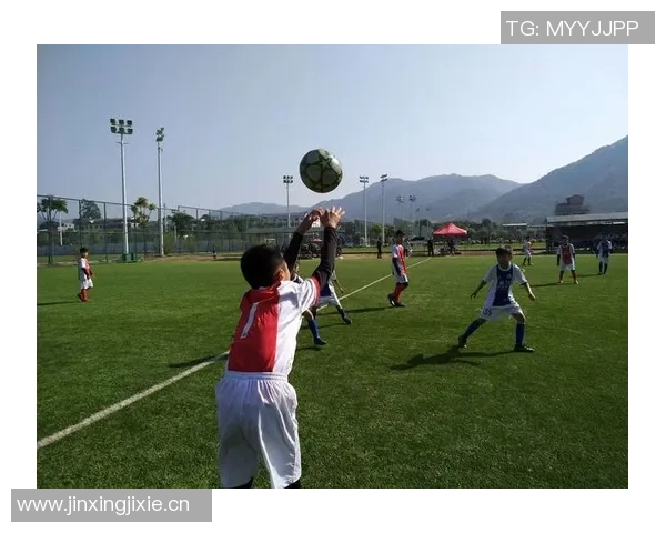 外教视角下的青训发展路径：从兴趣培养到成绩提升的转变之路