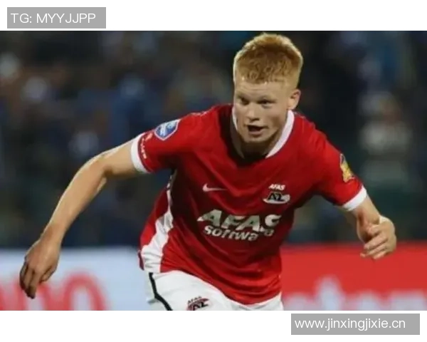 巴萨瞄准19岁荷兰中场新星斯米特本赛季表现出色出场26次打进2球