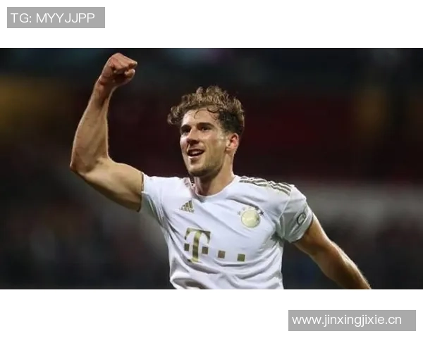 格雷茨卡社交媒体清空踢球照片引发离队猜测与近期辱骂回应