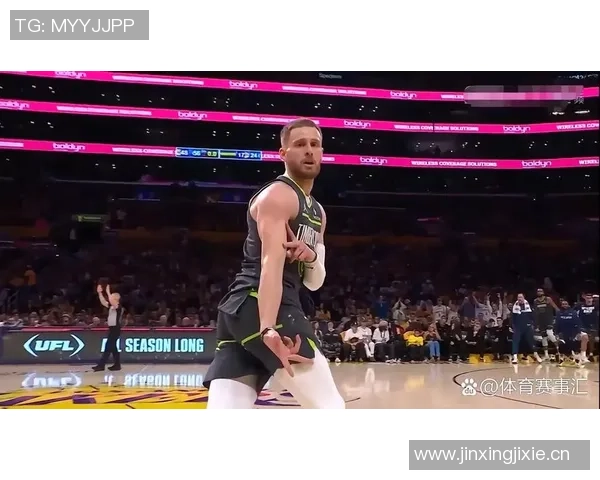 迪文岑佐表现出色9投5中三分球命中率高达57贡献15分3篮板8助攻助球队取胜