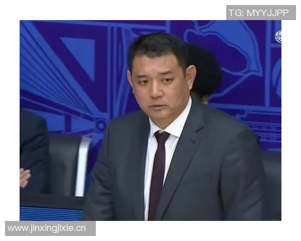 约老师称赞球队三节打卡表现出色各司其职展现团队默契与实力